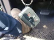 ✅ 2013 Land Rover LR2 • VIN: SALFR2BG4DH327894 • Lot: 43029743. Wystawiony na IAAI z przebiegiem 118 398 mil. Bezpłatny archiwum sprzedaży aukcyjnych z USA i szczegółowy raport historii pojazdu na DreamBid. Zdjęcie 11.