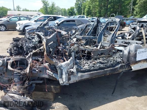 ✅ 2017 Ford F-150 XL • VIN: 1FTEX1E83HFB63112 • Lot: 42578318. Listed on IAAI with Not provided. Free auction sales archive from the USA and detailed vehicle history report at DreamBid. Image 6.