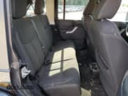 ✅ 2014 Jeep Wrangler Unlimited Sahara • VIN: 1C4BJWEG0EL245711 • Lot: 70253145. Wystawiony na Copart z przebiegiem 165 711 mil. Bezpłatny archiwum sprzedaży aukcyjnych z USA i szczegółowy raport historii pojazdu na DreamBid. Zdjęcie 11.