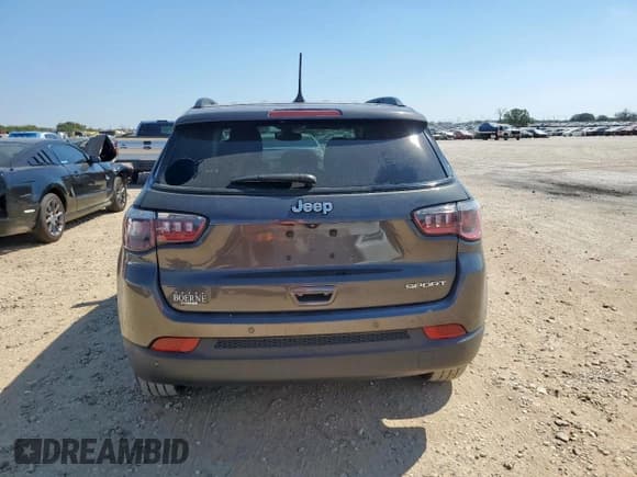 ✅ 2018 Jeep Compass Sport • VIN: 3C4NJCAB4JT123504 • Лот: 86292645. Опубликован ранее на Copart с пробегом 50 533 миль. Бесплатный доступ к архиву аукционных продаж из США и подробный отчёт об истории автомобиля на DreamBid. Изображение 6.