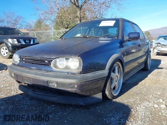 ✅ 1997 Volkswagen Jetta • VIN: 3VWTD81HXVM118059 • Lot: 43806465. Listed on IAAI with 200,677 mi. Free auction sales archive from the USA and detailed vehicle history report at DreamBid. Image 6.