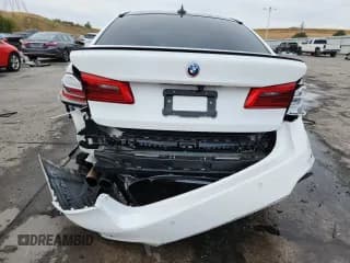 ✅ 2019 BMW M5 Competition • VIN: WBSJF0C53KB447903 • Lot: 82084475. Wystawiony na Copart z przebiegiem 41 531 mil. Bezpłatny archiwum sprzedaży aukcyjnych z USA i szczegółowy raport historii pojazdu na DreamBid. Zdjęcie 6.