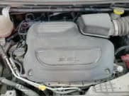 ✅ 2022 Chrysler Pacifica Touring • VIN: 2C4RC1FG2NR101997 • Lot: 52963915. Wystawiony na Copart z przebiegiem 85 102 mil. Bezpłatny archiwum sprzedaży aukcyjnych z USA i szczegółowy raport historii pojazdu na DreamBid. Zdjęcie 14.