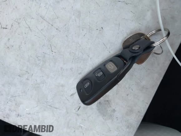 ✅ 2019 Hyundai Elantra SEL • VIN: 5NPD84LF3KH478517 • Лот: 43640052. Опубликован ранее на IAAI с пробегом 127 256 миль. Бесплатный доступ к архиву аукционных продаж из США и подробный отчёт об истории автомобиля на DreamBid. Изображение 11.