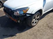 ✅ 2006 Toyota RAV4 Sport • VIN: JTMBK32V665000738 • Lot: 42529909. Wystawiony na IAAI z przebiegiem 195 769 mil. Bezpłatny archiwum sprzedaży aukcyjnych z USA i szczegółowy raport historii pojazdu na DreamBid. Zdjęcie 14.