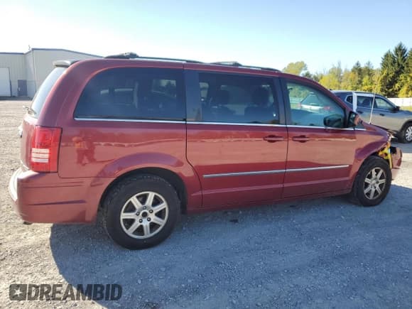 ✅ 2010 Chrysler Town & Country Touring Plus • VIN: 2A4RR8D13AR338489 • Lot: 83876465. Wystawiony na Copart z przebiegiem 137 572 mil. Bezpłatny archiwum sprzedaży aukcyjnych z USA i szczegółowy raport historii pojazdu na DreamBid. Zdjęcie 3.