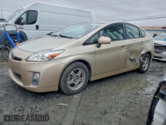 ✅ 2011 Toyota Prius I • VIN: JTDKN3DU9B0268248 • Lot: 93598245. Listed on Copart with 107,893 mi. Free auction sales archive from the USA and detailed vehicle history report at DreamBid. Image 1.