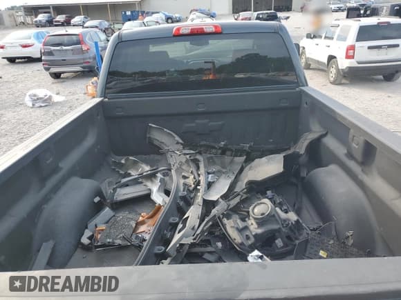 ✅ 2019 Chevrolet Silverado 1500 LT • VIN: 2GCVKPEC4K1203525 • Lot: 69449245. Wystawiony na Copart z przebiegiem 85 247 mil. Bezpłatny archiwum sprzedaży aukcyjnych z USA i szczegółowy raport historii pojazdu na DreamBid. Zdjęcie 12.