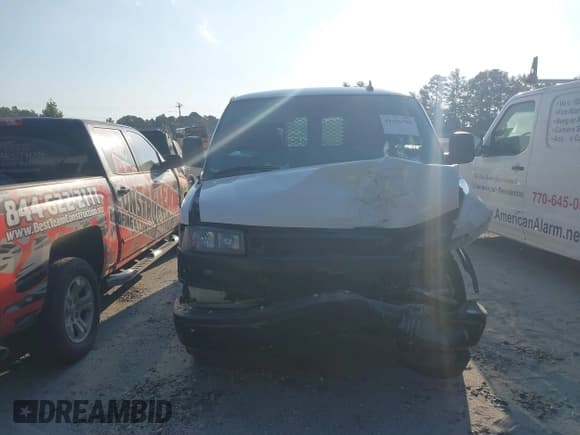 ✅ 2020 Chevrolet Express Cargo • VIN: 1GCWGAFP1L1256288 • Lot: 43156786. Listed on IAAI with 86,109 mi. Free auction sales archive from the USA and detailed vehicle history report at DreamBid. Image 12.