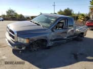 ✅ 2003 Dodge 1500 ST • VIN: 1D7HA18D83J658599 • Лот: 77242164. Опубликован ранее на Copart с пробегом 181 182 миль. Бесплатный доступ к архиву аукционных продаж из США и подробный отчёт об истории автомобиля на DreamBid. Изображение 1.