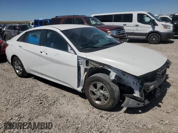 2022 Hyundai Elantra SE with VIN 5NPLL4AGXNH061678, listed as a Copart auction lot 69314095 with 28,436 mi miles and Salvage title. Bid and sale history available at DreamBid. Image 4.