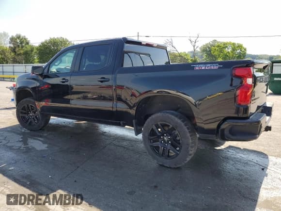 ✅ 2022 Chevrolet Silverado 1500 LT Trail Boss • VIN: 1GCPYFED7NZ192252 • Lot: 65614375. Wystawiony na Copart z przebiegiem 59 207 mil. Bezpłatny archiwum sprzedaży aukcyjnych z USA i szczegółowy raport historii pojazdu na DreamBid. Zdjęcie 2.