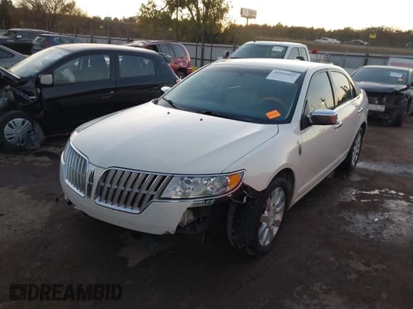 ✅ 2012 Lincoln MKZ • VIN: 3LNHL2GC1CR829942 • Lot: 43594841. Listed on IAAI with 160,096 mi. Free auction sales archive from the USA and detailed vehicle history report at DreamBid. Image 2.