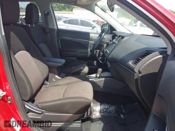 2018 Mitsubishi Outlander ES with VIN JA4AR3AU1JU015818, listed as a IAAI auction lot 42513453 with 91,467 mi miles and . Bid and sale history available at DreamBid. Image 5.