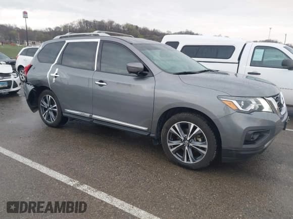 ✅ 2019 Nissan Pathfinder SV • VIN: 5N1DR2MM2KC651174 • Лот: 41880488. Опубликован ранее на IAAI с пробегом 116 641 миль. Бесплатный доступ к архиву аукционных продаж из США и подробный отчёт об истории автомобиля на DreamBid. Изображение 1.