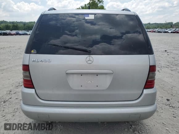✅ 1999 Mercedes-Benz M 320/430/500 • VIN: 4JGAB72E5XA098183 • Lot: 63698355. Wystawiony na Copart z przebiegiem 72 409 mil. Bezpłatny archiwum sprzedaży aukcyjnych z USA i szczegółowy raport historii pojazdu na DreamBid. Zdjęcie 6.