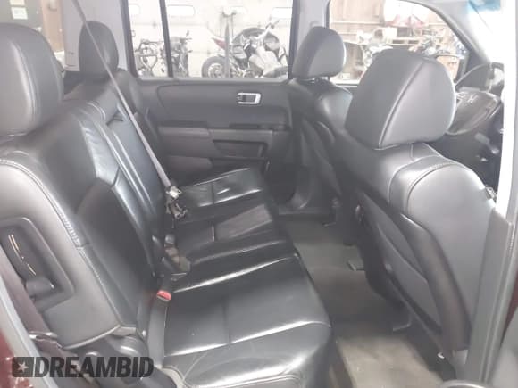 ✅ 2012 Honda Pilot EX-L • VIN: 5FNYF4H57CB069301 • Lot: 43233110. Listed on IAAI with 179,067 mi. Free auction sales archive from the USA and detailed vehicle history report at DreamBid. Image 8.