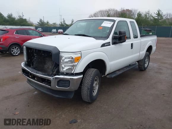 ✅ 2014 Ford F-250 XL • VIN: 1FT7X2B63EEA98605 • Lot: 43742482. Wystawiony na IAAI z przebiegiem 148 458 mil. Bezpłatny archiwum sprzedaży aukcyjnych z USA i szczegółowy raport historii pojazdu na DreamBid. Zdjęcie 2.