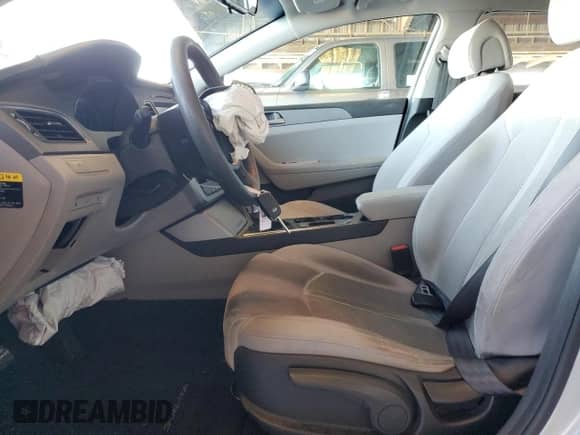 2017 Hyundai Sonata SE with VIN 5NPE24AF0HH508476, listed as a Copart auction lot 82561225 with 114,166 mi miles and Salvage title. Bid and sale history available at DreamBid. Image 7.