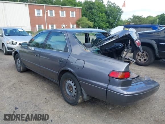 ✅ 1998 Toyota Camry LE • VIN: JT2BF28K5W0112836 • Lot: 42638870. Listed on IAAI with 195,216 mi. Free auction sales archive from the USA and detailed vehicle history report at DreamBid. Image 3.