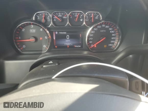 ✅ 2015 GMC Sierra 1500 SLE • VIN: 3GTP1UEH1FG204635 • Лот: 84863584. Опубликован ранее на Copart с пробегом 179 467 миль. Бесплатный доступ к архиву аукционных продаж из США и подробный отчёт об истории автомобиля на DreamBid. Изображение 9.