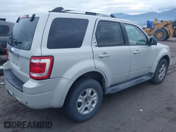 ✅ 2008 Ford Escape Limited • VIN: 1FMCU04168KB78396 • Lot: 43692466. Listed on IAAI with 158,740 mi. Free auction sales archive from the USA and detailed vehicle history report at DreamBid. Image 4.