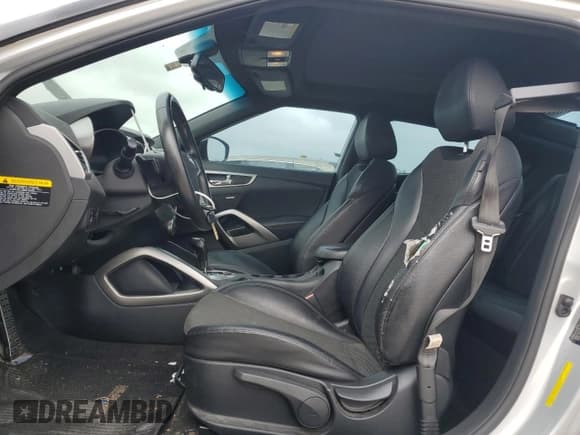 ✅ 2016 Hyundai Veloster • VIN: KMHTC6AD7GU296982 • Lot: 79649454. Wystawiony na Copart z przebiegiem 113 262 mil. Bezpłatny archiwum sprzedaży aukcyjnych z USA i szczegółowy raport historii pojazdu na DreamBid. Zdjęcie 7.