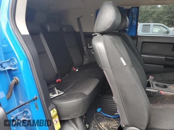 ✅ 2007 Toyota FJ Cruiser • VIN: JTEBU11F170036159 • Lot: 85855025. Listed on Copart with 226,542 mi. Free auction sales archive from the USA and detailed vehicle history report at DreamBid. Image 11.