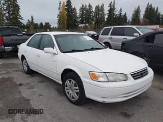 ✅ 2000 Toyota Camry LE • VIN: 4T1BG22K7YU949561 • Lot: 43575378. Wystawiony na IAAI z przebiegiem 158 972 mil. Bezpłatny archiwum sprzedaży aukcyjnych z USA i szczegółowy raport historii pojazdu na DreamBid. Zdjęcie 1.