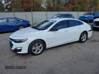2020 Chevrolet Malibu LS z VIN 1G1ZB5ST6LF015215, wystawiony jako Copart lot #89718385 z przebiegiem 76 519 mil mil oraz Szkoda całkowita • Salvage title. Historia ofert i sprzedaży dostępna na DreamBid. Obrazek 1.