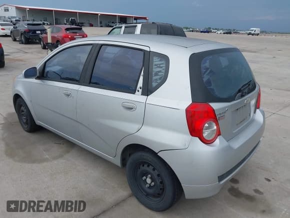 ✅ 2009 Chevrolet Aveo 1LT • VIN: KL1TD66E89B305116 • Lot: 42145793. Wystawiony na IAAI z przebiegiem 83 691 mil. Bezpłatny archiwum sprzedaży aukcyjnych z USA i szczegółowy raport historii pojazdu na DreamBid. Zdjęcie 3.