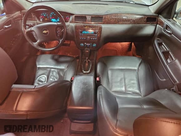 ✅ 2014 Chevrolet Impala LTZ • VIN: 2G1WC5E31E1109878 • Lot: 93926845. Listed on Copart with 125,786 mi. Free auction sales archive from the USA and detailed vehicle history report at DreamBid. Image 8.