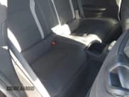 ✅ 2018 Chevrolet Camaro 1LT • VIN: 1G1FB1RX7J0122214 • Lot: 43246319. Wystawiony na IAAI z przebiegiem 85 789 mil. Bezpłatny archiwum sprzedaży aukcyjnych z USA i szczegółowy raport historii pojazdu na DreamBid. Zdjęcie 8.