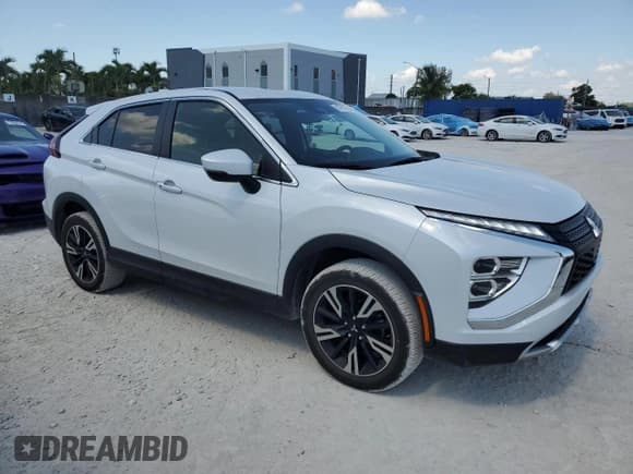 ✅ 2024 Mitsubishi Eclipse Cross SE • VIN: JA4ATWAA1RZ003224 • Lot: 57917535. Listed on Copart with 32,883 mi. Free auction sales archive from the USA and detailed vehicle history report at DreamBid. Image 4.