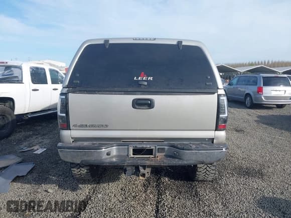 ✅ 2006 Chevrolet Silverado 2500HD LT3 • VIN: 1GCHK23DX6F259530 • Лот: 41998371. Опубликован ранее на IAAI с пробегом 150 054 миль. Бесплатный доступ к архиву аукционных продаж из США и подробный отчёт об истории автомобиля на DreamBid. Изображение 17.