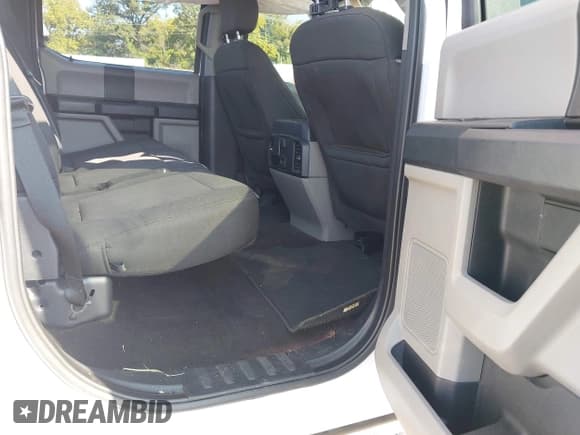 ✅ 2020 Ford F-150 XL • VIN: 1FTEW1C43LKD59554 • Lot: 43181361. Listed on IAAI with 151,149 mi. Free auction sales archive from the USA and detailed vehicle history report at DreamBid. Image 8.