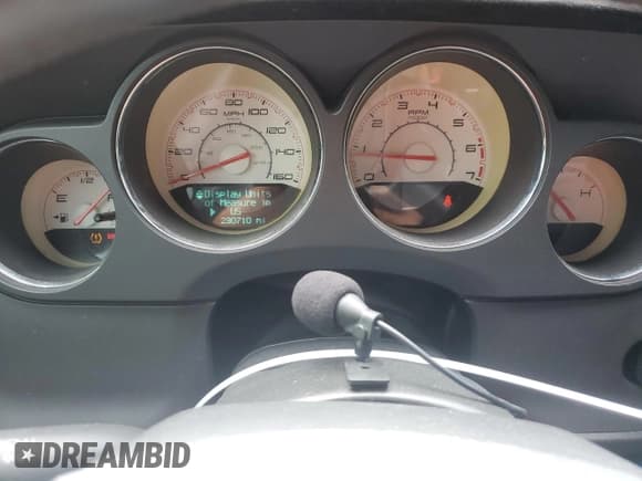 ✅ 2013 Dodge Challenger R/T • VIN: 2C3CDYBT8DH531234 • Lot: 81502574. Wystawiony na Copart z przebiegiem 230 710 mil. Bezpłatny archiwum sprzedaży aukcyjnych z USA i szczegółowy raport historii pojazdu na DreamBid. Zdjęcie 9.