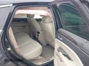 ✅ 2012 Cadillac SRX Luxury Collection • VIN: 3GYFNAE31CS513611 • Lot: 43456442. Wystawiony na IAAI z przebiegiem 109 976 mil. Bezpłatny archiwum sprzedaży aukcyjnych z USA i szczegółowy raport historii pojazdu na DreamBid. Zdjęcie 8.