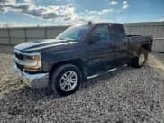 ✅ 2017 Chevrolet Silverado 1500 LT • VIN: 1GCVKREH1HZ167753 • Лот: 90450295. Опубликован ранее на Copart с пробегом 209 333 миль. Бесплатный доступ к архиву аукционных продаж из США и подробный отчёт об истории автомобиля на DreamBid. Изображение 1.