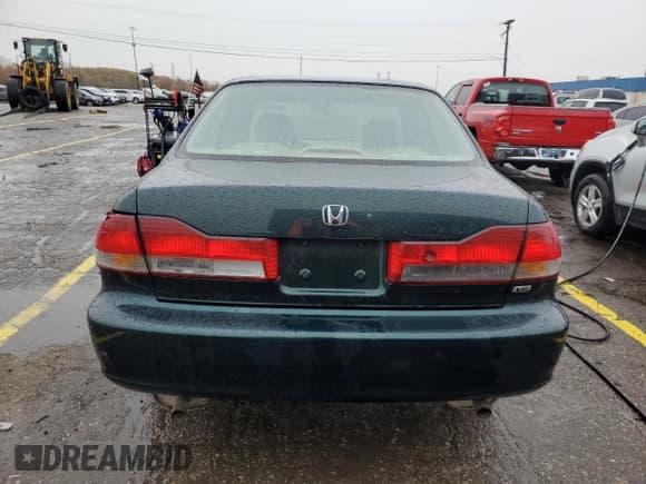 ✅ 2001 Honda Accord EX • VIN: 1HGCG16511A077233 • Lot: 90506445. Wystawiony na Copart z przebiegiem 138 910 mil. Bezpłatny archiwum sprzedaży aukcyjnych z USA i szczegółowy raport historii pojazdu na DreamBid. Zdjęcie 6.