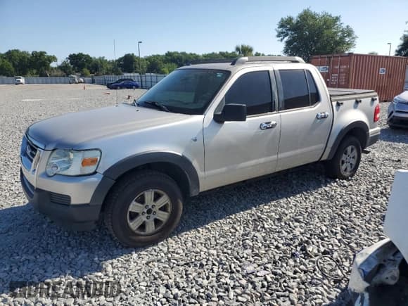 ✅ 2007 Ford Explorer Sport Trac XLT • VIN: 1FMEU31827UB53011 • Lot: 52364535. Wystawiony na Copart z przebiegiem 279 113 mil. Bezpłatny archiwum sprzedaży aukcyjnych z USA i szczegółowy raport historii pojazdu na DreamBid. Zdjęcie 1.