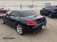 ✅ 2013 BMW Z4 sDrive28i • VIN: WBALL5C58DJ104449 • Lot: 79250174. Wystawiony na Copart z przebiegiem 119 451 mil. Bezpłatny archiwum sprzedaży aukcyjnych z USA i szczegółowy raport historii pojazdu na DreamBid. Zdjęcie 3.
