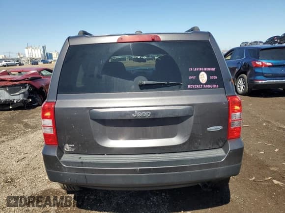 ✅ 2017 Jeep Patriot Latitude • VIN: 1C4NJPFB2HD182194 • Лот: 51352305. Опубликован ранее на Copart с пробегом 107 889 миль. Бесплатный доступ к архиву аукционных продаж из США и подробный отчёт об истории автомобиля на DreamBid. Изображение 6.