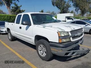 ✅ 2003 Chevrolet Silverado 1500 LS • VIN: 2GCEK19T831102545 • Лот: 43343557. Опубликован ранее на IAAI с пробегом 213 829 миль. Бесплатный доступ к архиву аукционных продаж из США и подробный отчёт об истории автомобиля на DreamBid. Изображение 1.