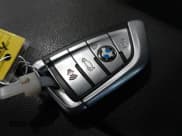 ✅ 2019 BMW 5 Series 530i xDrive • VIN: WBAJA7C52KWW09279 • Lot: 43015006. Listed on IAAI with 166,634 mi. Free auction sales archive from the USA and detailed vehicle history report at DreamBid. Image 11.