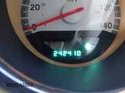 ✅ 2009 Dodge Challenger SE • VIN: 2B3LJ44V09H542619 • Lot: 41647733. Wystawiony na IAAI z przebiegiem 242 410 mil. Bezpłatny archiwum sprzedaży aukcyjnych z USA i szczegółowy raport historii pojazdu na DreamBid. Zdjęcie 7.