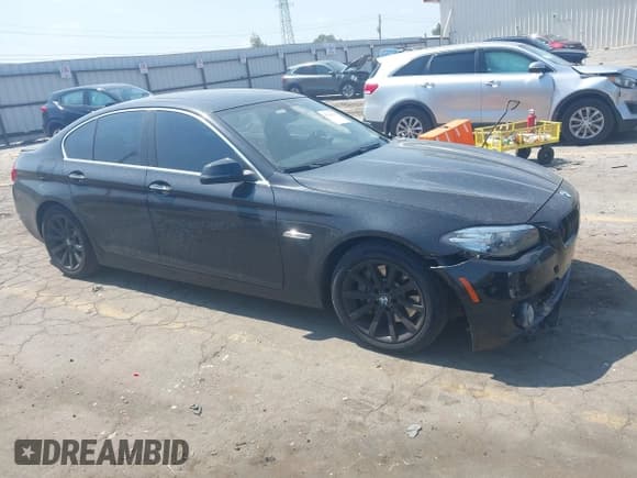 ✅ 2015 BMW 5 Series 535i • VIN: WBA5B1C55FD919973 • Lot: 43208925. Wystawiony na IAAI z przebiegiem 91 489 mil. Bezpłatny archiwum sprzedaży aukcyjnych z USA i szczegółowy raport historii pojazdu na DreamBid. Zdjęcie 1.
