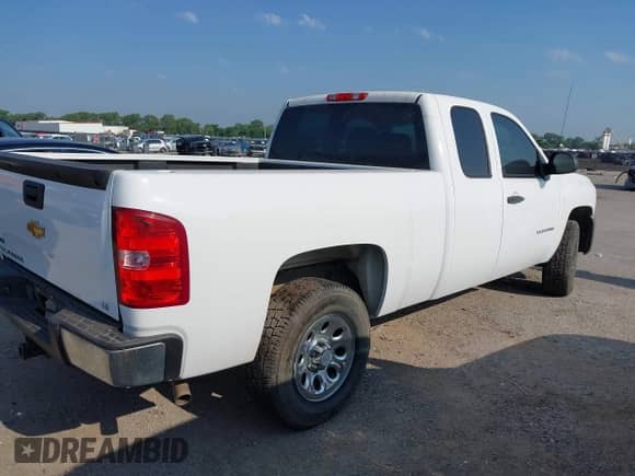 2012 Chevrolet Silverado 1500 Work Truck z VIN 1GCRCPEA9CZ295723, wystawiony jako IAAI lot #42378857 z przebiegiem 203 137 mil mil oraz . Historia ofert i sprzedaży dostępna na DreamBid. Obrazek 4.