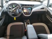 ✅ 2020 Chevrolet Bolt EV LT • VIN: 1G1FY6S03L4141315 • Lot: 49989565. Wystawiony na Copart z przebiegiem 53 314 mil. Bezpłatny archiwum sprzedaży aukcyjnych z USA i szczegółowy raport historii pojazdu na DreamBid. Zdjęcie 8.