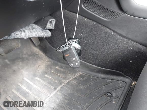 ✅ 2022 Dodge Challenger SXT • VIN: 2C3CDZGGXNH109629 • Lot: 41977454. Listed on IAAI with 64,946 mi. Free auction sales archive from the USA and detailed vehicle history report at DreamBid. Image 11.